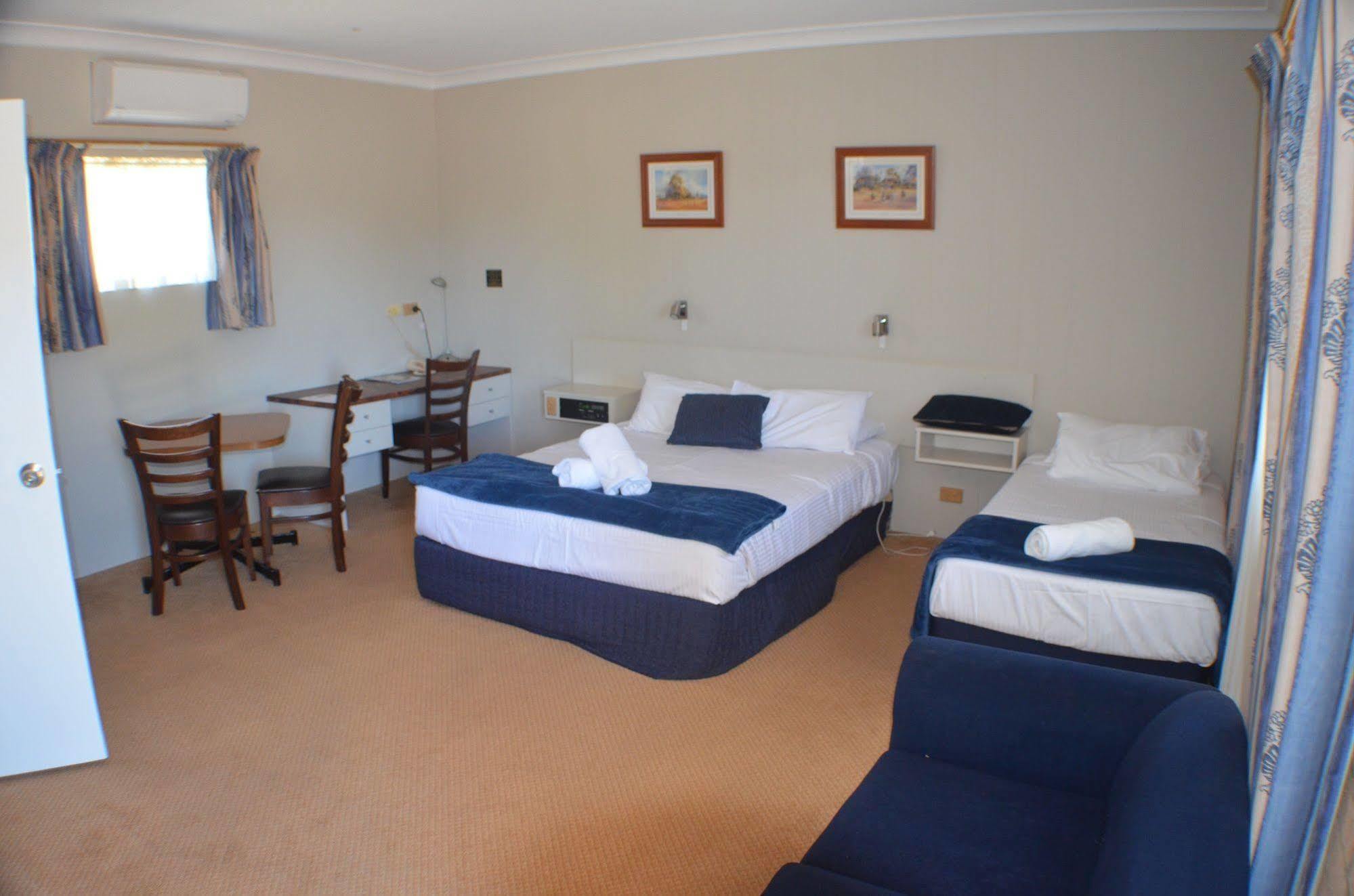 Deer Park Motor Inn Armidale Buitenkant foto